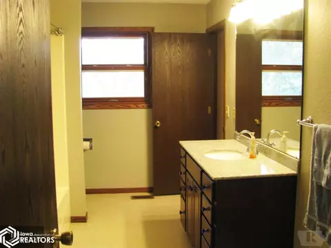 1520 Iris Ct, Hamilton, IL 62341 photo 13