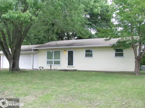 1520 Iris Ct, Hamilton, IL 62341 photo 2