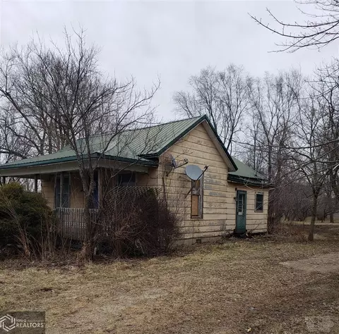 104 N Maple, Cincinnati, IA 52549 photo 3