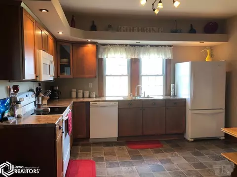 1761 Washington Rd, Eldon, IA 52554 photo 4