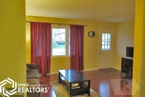 1620 Locust St, Hamilton, IL 62341 photo 3
