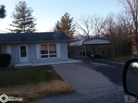 1515 Iris Ct, Hamilton, IL 62341 photo 1