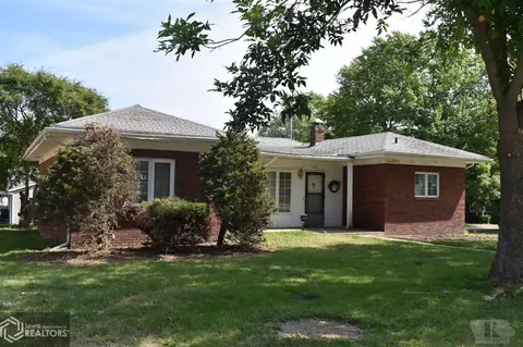 415 E Wall St, Centerville, IA 52544 photo 25