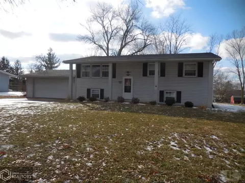 108 Crestview Dr, Hamilton, IL 62341 photo 4