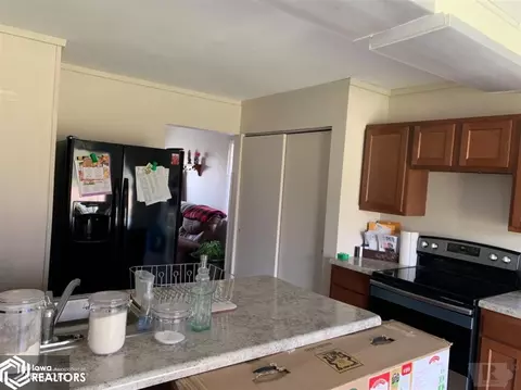 412 E Third Ave, La Harpe, IL 61450 photo 6