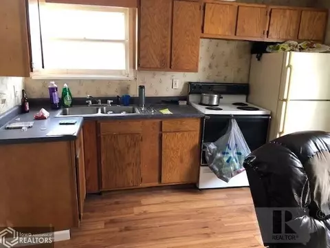 108 S Main, Centerville, IA 52544 photo 2