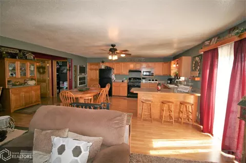 15919 240th Ave, Centerville, IA 52544 photo 12