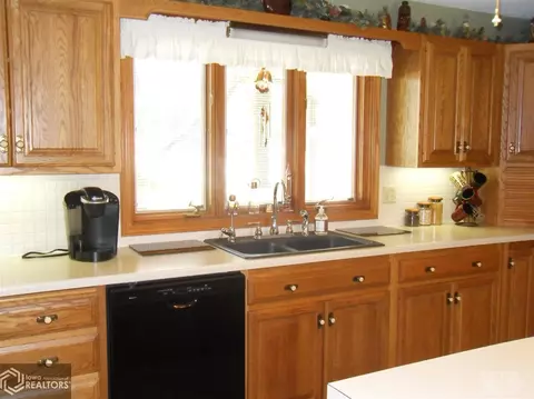 301 Park Dr, Hamilton, IL 62341 photo 8