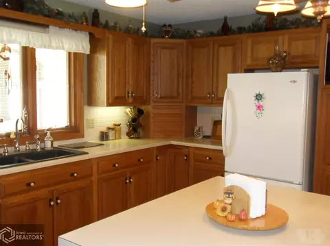 301 Park Dr, Hamilton, IL 62341 photo 7