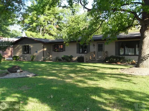 301 Park Dr, Hamilton, IL 62341 photo 2