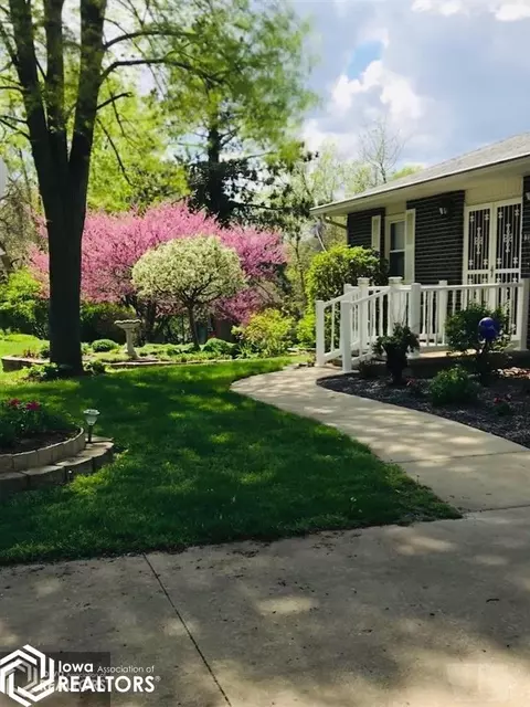 318 Hilcrest, Hamilton, IL 62341 photo 2