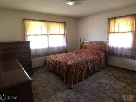 5897 Ashland Rd, Eldon, IA 52554 photo 8