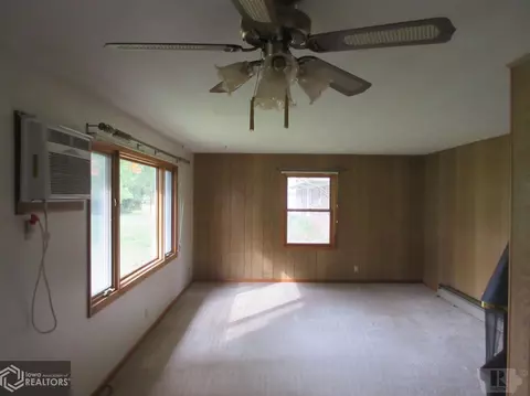 425 N 10th St, Hamilton, IL 62341 photo 2