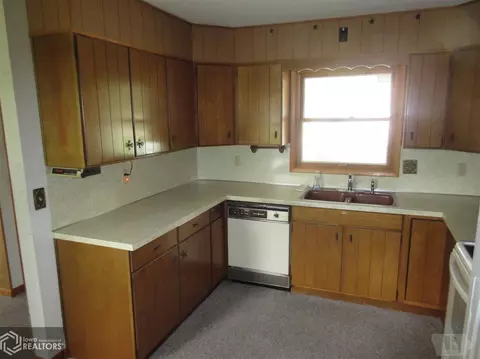 425 N 10th St, Hamilton, IL 62341 photo 5