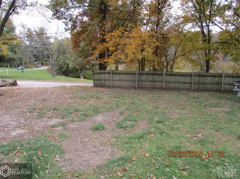 412 W Maple, Centerville, IA 52544 photo 24