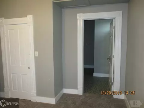 412 W Maple, Centerville, IA 52544 photo 9