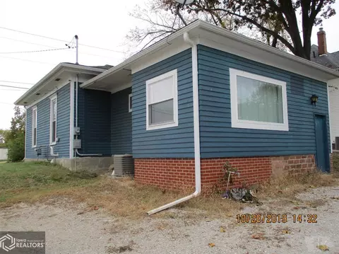 412 W Maple, Centerville, IA 52544 photo 23