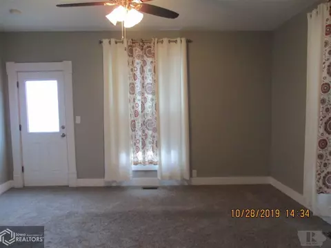 412 W Maple, Centerville, IA 52544 photo 7