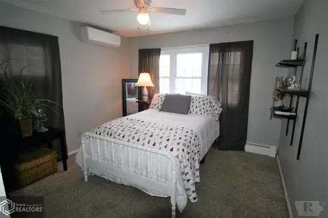 320 E Madison, Centerville, IA 52544 photo 32