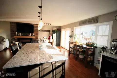 320 E Madison, Centerville, IA 52544 photo 7
