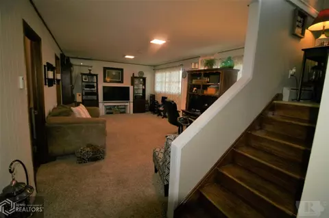 320 E Madison, Centerville, IA 52544 photo 37