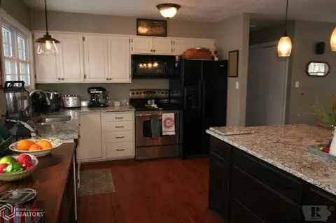 320 E Madison, Centerville, IA 52544 photo 21