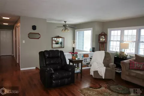 320 E Madison, Centerville, IA 52544 photo 22