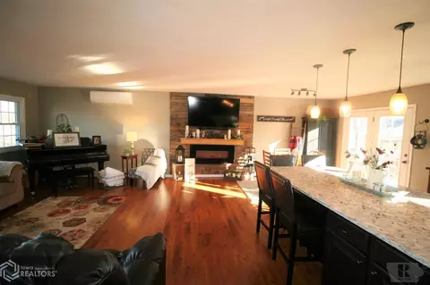320 E Madison, Centerville, IA 52544 photo 14