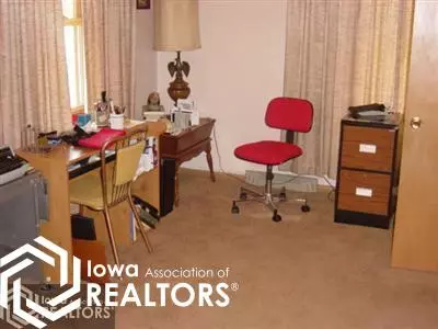 515 E Maple St, Centerville, IA 52544 photo 11