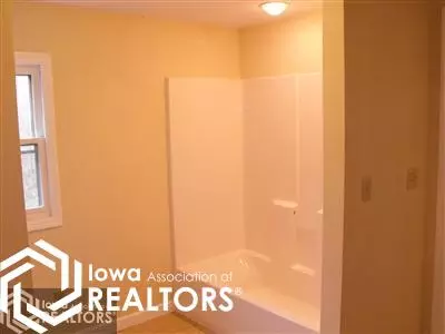 1047 Main St, Hamilton, IL 62341 photo 12