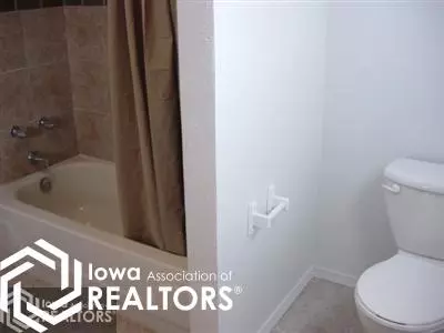 905 E Walnut St, Centerville, IA 52544 photo 18