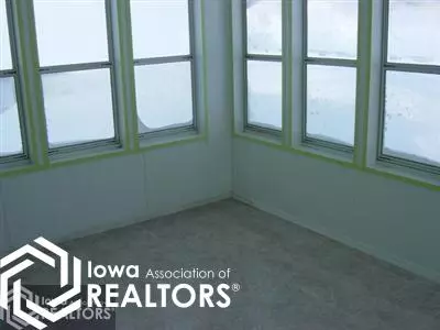 905 E Walnut St, Centerville, IA 52544 photo 12
