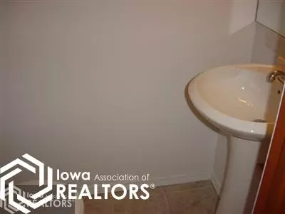 905 E Walnut St, Centerville, IA 52544 photo 13