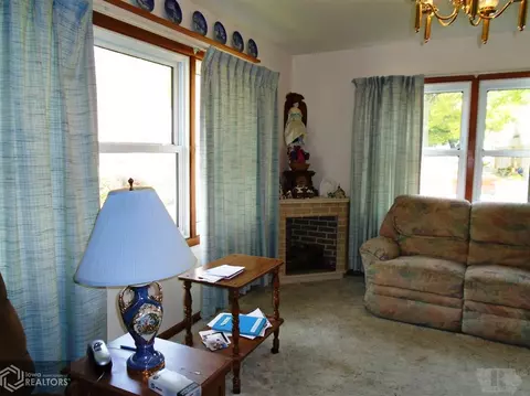 420 E Walnut, Centerville, IA 52544 photo 8