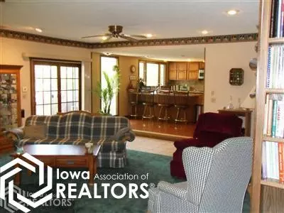200 Crestview Dr, Hamilton, IL 62341 photo 5