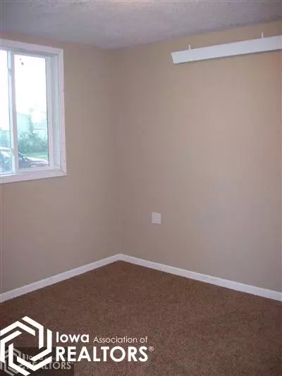 1007 E 3rd St, Washington, IA 52353 photo 9