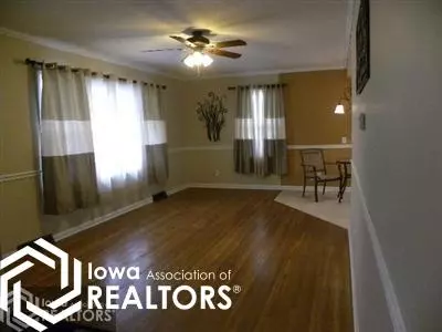 301 E State St, Corydon, IA 50060 photo 4