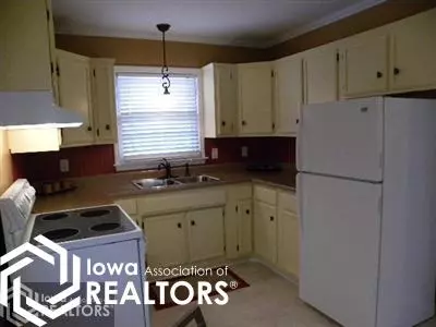 301 E State St, Corydon, IA 50060 photo 6