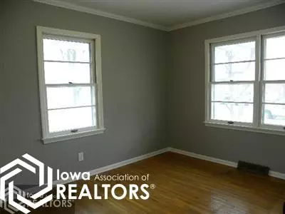 301 E State St, Corydon, IA 50060 photo 9