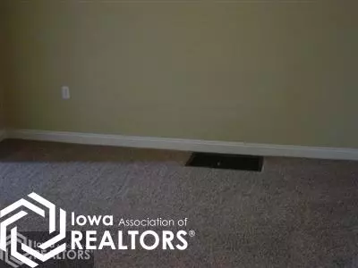517 E Terry, Centerville, IA 52544 photo 5
