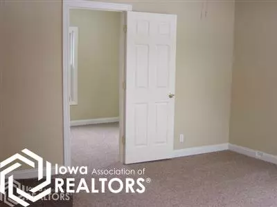 517 E Terry, Centerville, IA 52544 photo 4