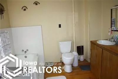 1202 E 3rd St, Washington, IA 52353 photo 12