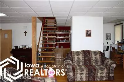 1202 E 3rd St, Washington, IA 52353 photo 3