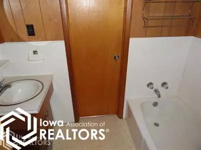 521 E Clark St, Centerville, IA 52544 photo 10
