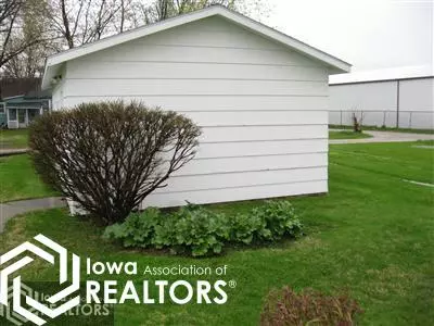 521 E Clark St, Centerville, IA 52544 photo 6