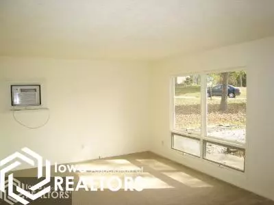 445 S 13th St, Hamilton, IL 62341 photo 3