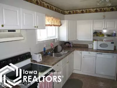 111 S 9th St, Hamilton, IL 62341 photo 4