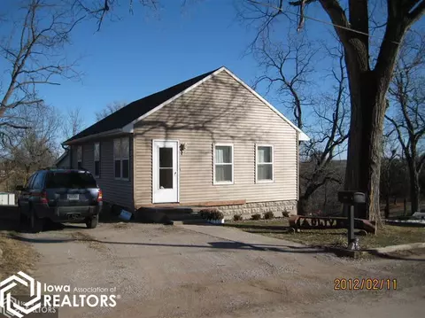 1112 E Wilson St, Centerville, IA 52544 photo 1