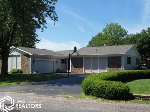 241 Jamar Ct, Hamilton, IL 62341 photo 1