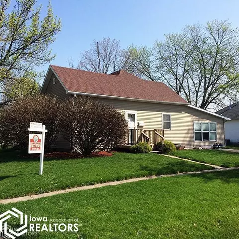 401 E Walnut, Bloomfield, IA 52537 photo 1